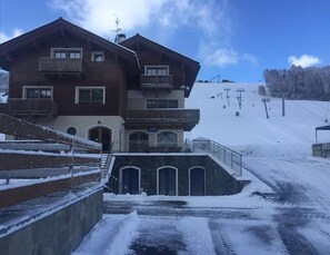 Exterior - Apartment 'Baita Valandrea 1' with Mountain View, Shared Garden and Wi-Fi (Livigno)
