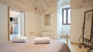 5 chambres, fer et planche Ă  repasser, Wi-Fi gratuit, draps fournis