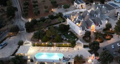 Apartamento 'Trullo Suite In Masseria' con piscina compartida, Wi-Fi y aire acondicionado