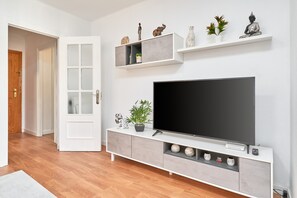 Interior - Holiday Apartment "Sol y Playa A83" Near the Beach with Shared Pool and Wi-Fi (Torrox)