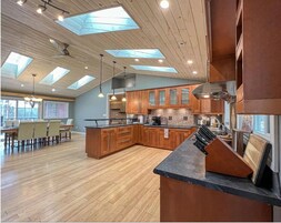 Luxury House | Private kitchen | Coffee/tea maker