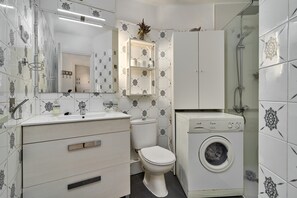 Shower, hair dryer, towels - Studio Apartment "Great Sea Views Studio A68" near Beach with Shared Pool & Wi-Fi (Torrox)