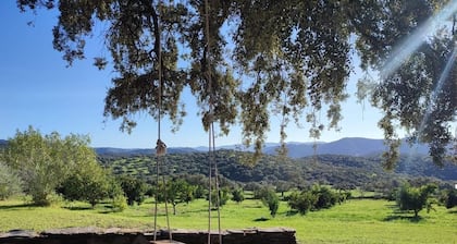 Country House El Rincón with Mountain Views, Private Pool and 2 Terraces