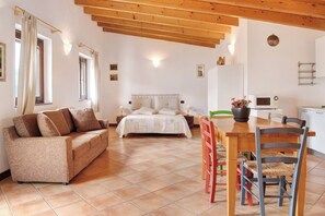 Ping pong - Farmhouse "Monteoliveto Cottage Classic" with Shared Pool, Private Garden & Wi-Fi (Vesime)