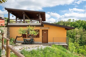Exterior - Cottage Family – Family Getaway Among Alta Langa Vineyards UNESCO – Tenuta MonteOliveto (Vesime)