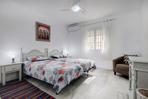 2 Schlafzimmer, Bügeleisen/Bügelbrett, kostenloses WLAN, Bettwäsche