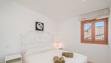 5 Schlafzimmer, Bügeleisen/Bügelbrett, kostenloses WLAN, Bettwäsche