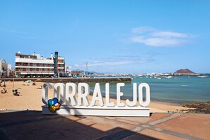 Beach nearby - Vacation Apartment 'Central Bright Studio' (Corralejo)