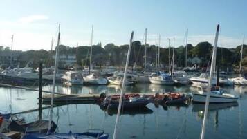 Superior Suite, Private Bathroom, Garden View | Miscellaneous