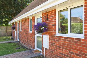 Exterior - The Birdham Hotel & Restaurant (Bembridge)