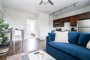 テレビ、書斎 / ワークスペース