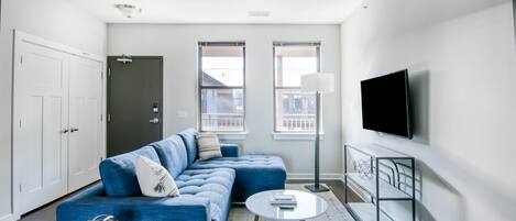 Televisión, oficina