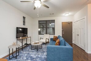 TV, Netflix, Hulu og strømmetjenester