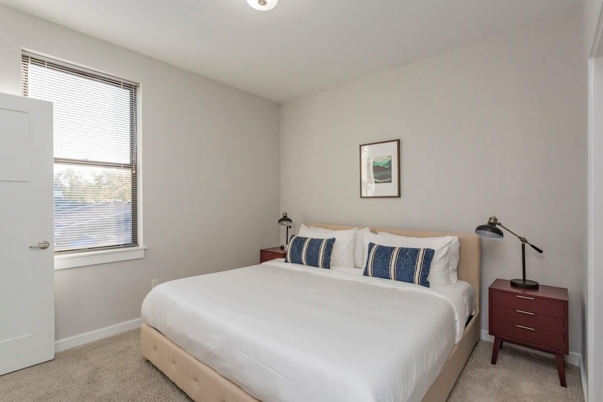 2 soverom, strykejern/-brett, wi-fi og sengetøy