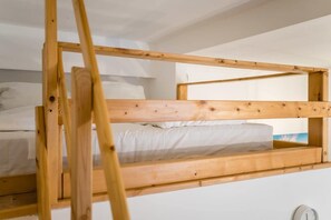 Strygejern/strygebræt, Wi-Fi, sengetøj