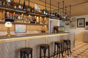 Bar (en la propiedad)