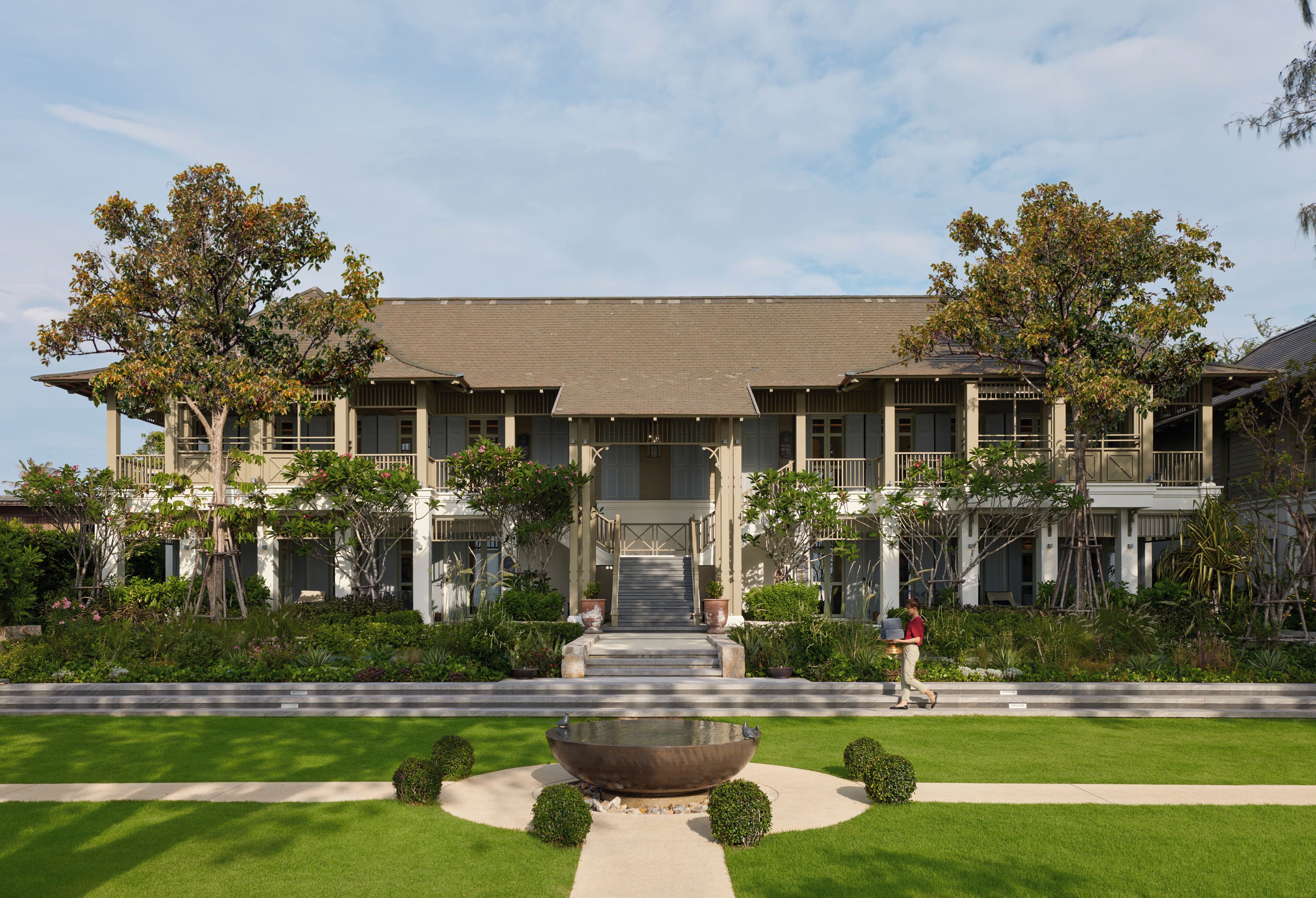 Free minibar items, soundproofing, free cribs/infant beds, free WiFi