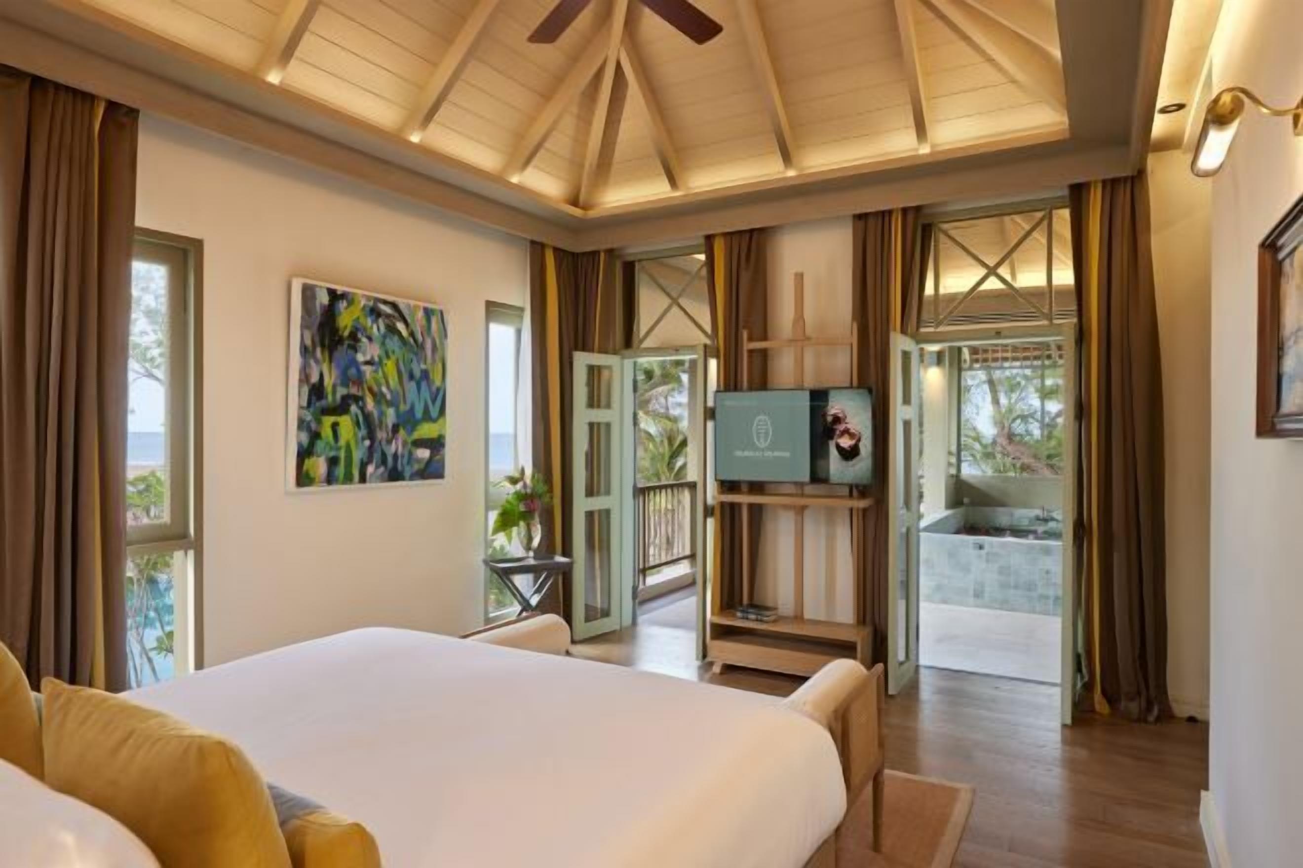 Free minibar items, soundproofing, free cribs/infant beds, free WiFi