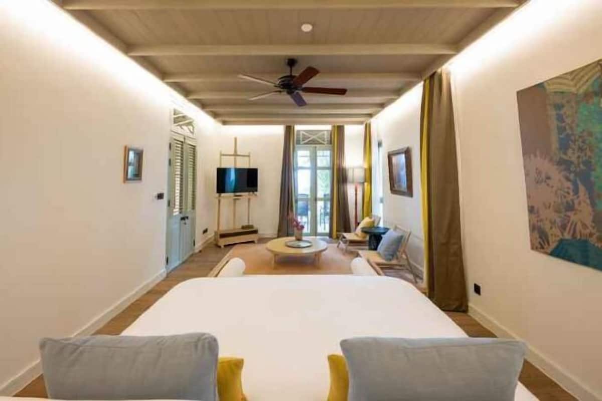 2 habitaciones, artículos del minibar gratis y insonorización