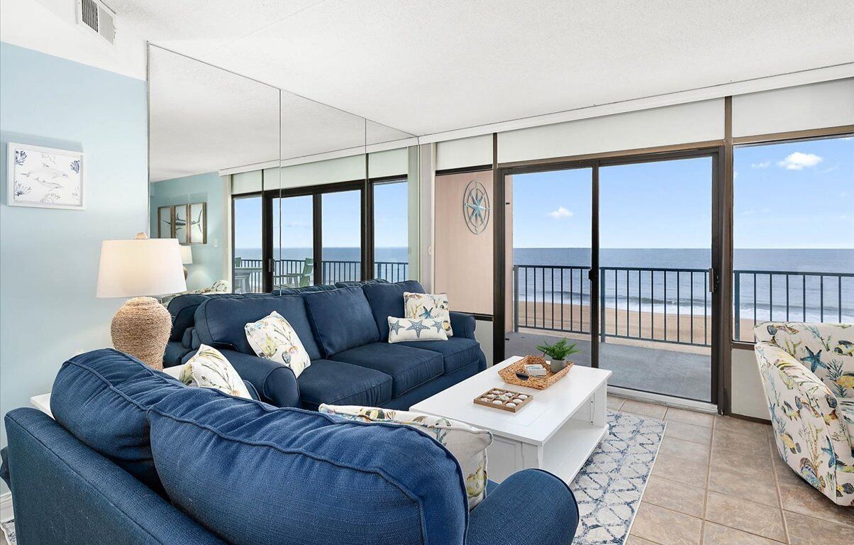Amazing 3 BR 2 BA Oceanfront Unit Large Indoor Pool