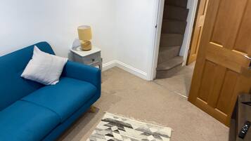 Comfort Townhome | Living area