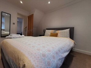 2 bedrooms, individually decorated, individually furnished, free WiFi - Beargarden Road Banbury (Banbury)