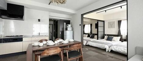 2 chambres, fer et planche à repasser, Wi-Fi, draps fournis