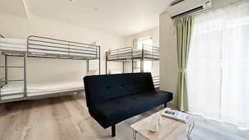 Televisión, oficina