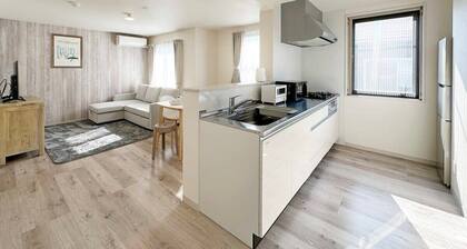 Spacious 2BR Apartment very near the Station