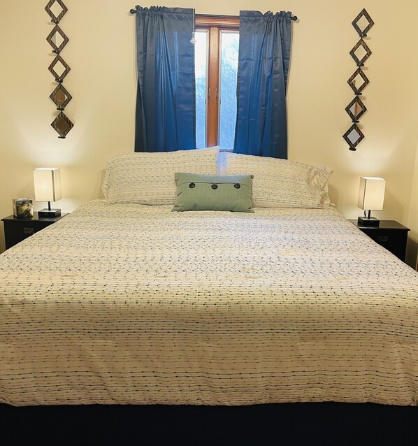 3 bedrooms, free WiFi, bed sheets