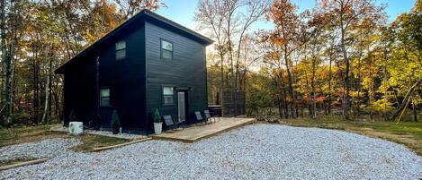 المنشأة من الخارج