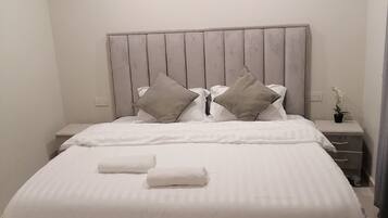 5 chambres, Wi-Fi, draps fournis