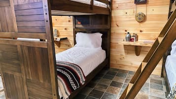 4 habitaciones, wifi y ropa de cama
