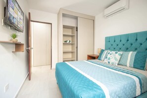 Room - Stylish condo in Mazatlan l Pool & Terrace (Mazatlán)