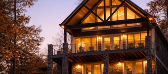 Lakefront Escape | Hot Tub | Kayaks | Fishing | ATV Trails