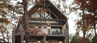 Lakefront Escape | Hot Tub | Kayaks | Fishing | ATV Trails