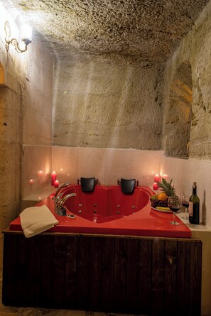 King Pool Cave Suite | Jetted tub - Turkan Cave Hotel (Ürgüp)