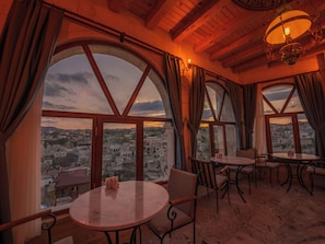 Free daily buffet breakfast - Turkan Cave Hotel (Ürgüp)