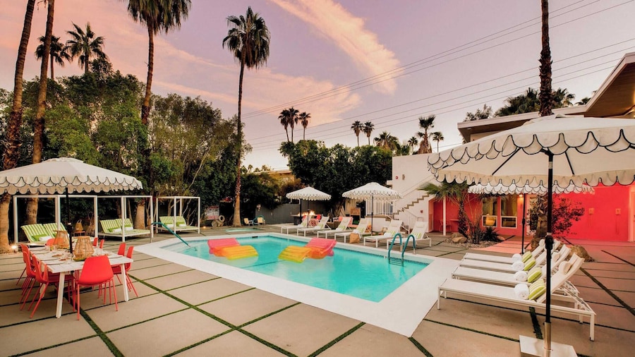 The Wesley by Avantstay A 10 BR Private Boutique Hotel Experience in the Heart of Palm Springs