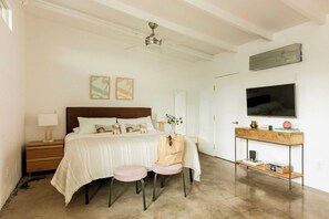 Studio (Multiple Bedrooms) | Interior