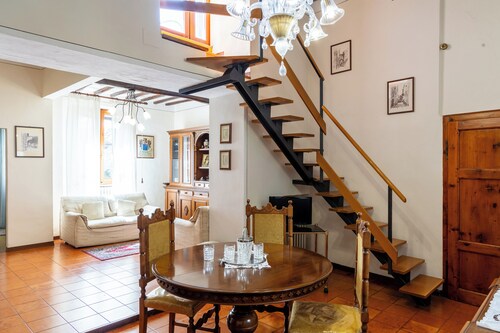 Ancient App. Immersed in History