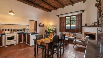 Classic Apartment | Dining room