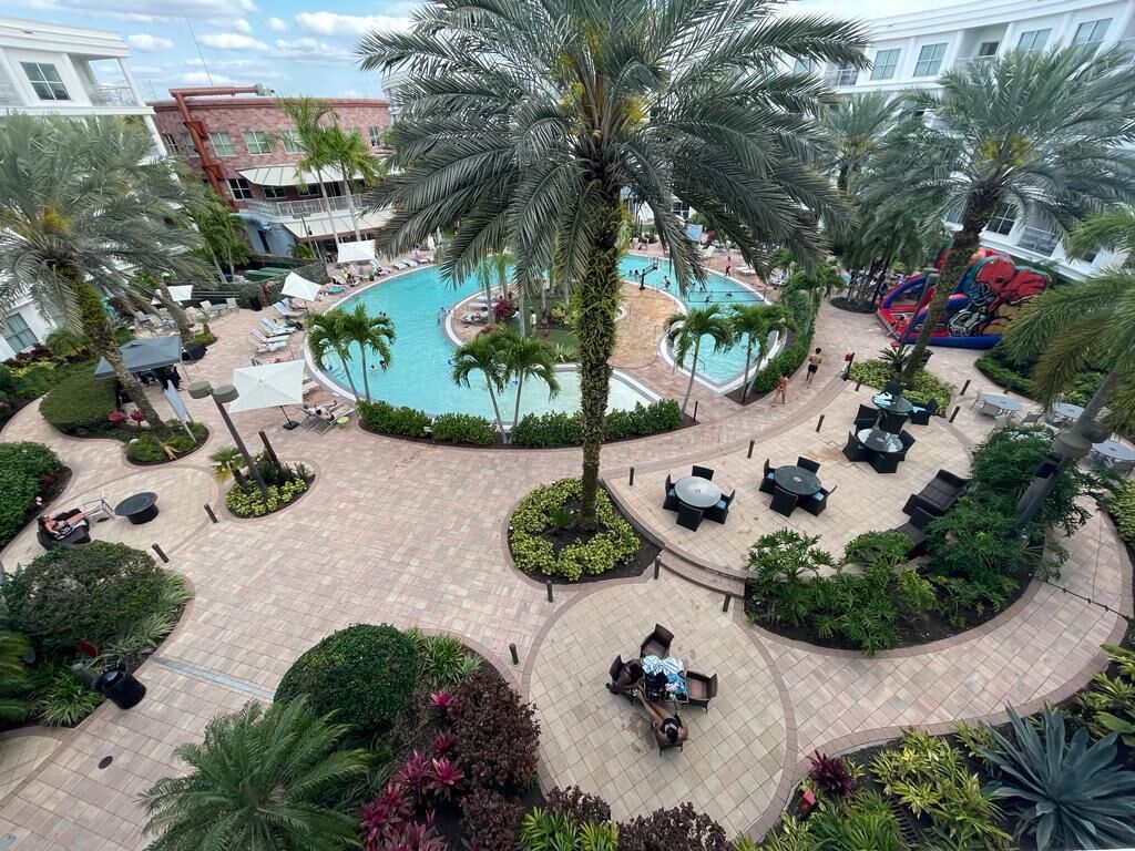 Sunshine Suite 2BR/Pet-Handicap Friendly/Pool View/10 Min Disney