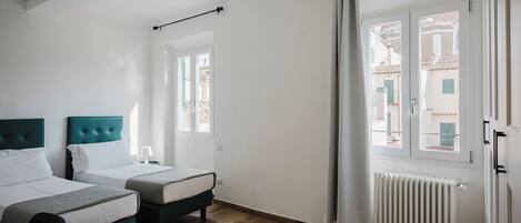 3 habitaciones, tabla de planchar con plancha y wifi gratis