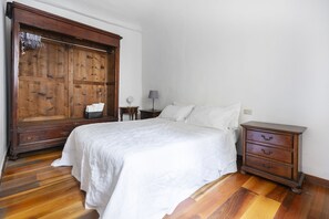 3 Schlafzimmer, Bügeleisen/Bügelbrett, kostenloses WLAN, Bettwäsche