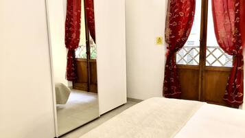 2 Schlafzimmer, Bügeleisen/Bügelbrett, kostenloses WLAN, Bettwäsche