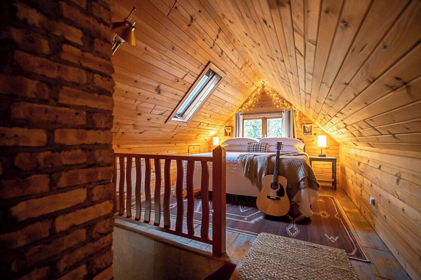 1 間睡房、書桌、熨斗/熨衫板、Wi-Fi