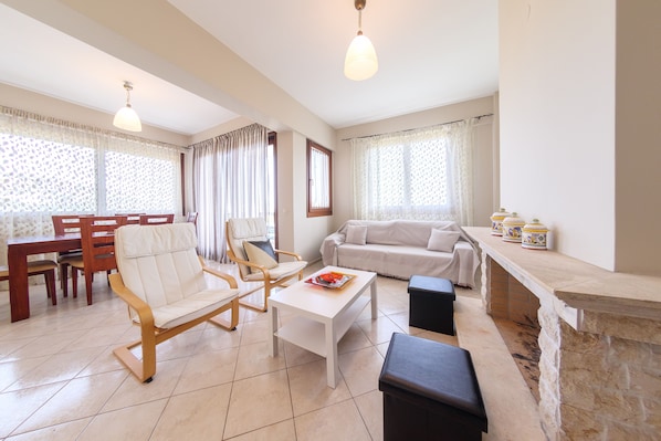 Comfort House | Living area