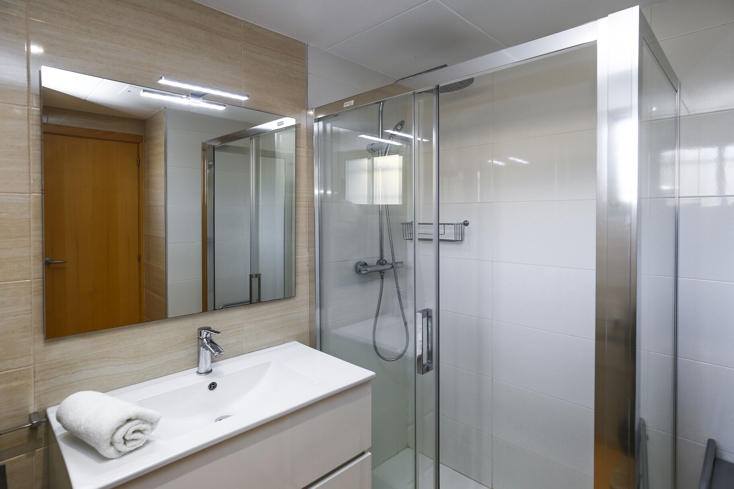 Shower, towels