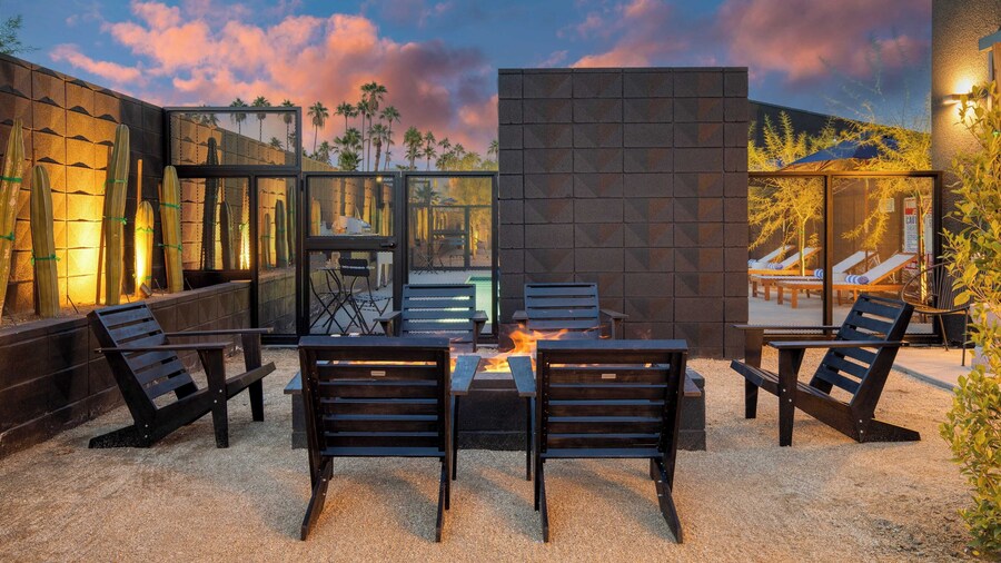 Blackhaus B : 4 Bedroom Suite by Avantstay 4-rooms